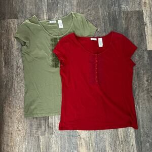 Liz & Co Size XL Bundle of 2 Short Sleeve Scoop Neck Embroidered Button Top